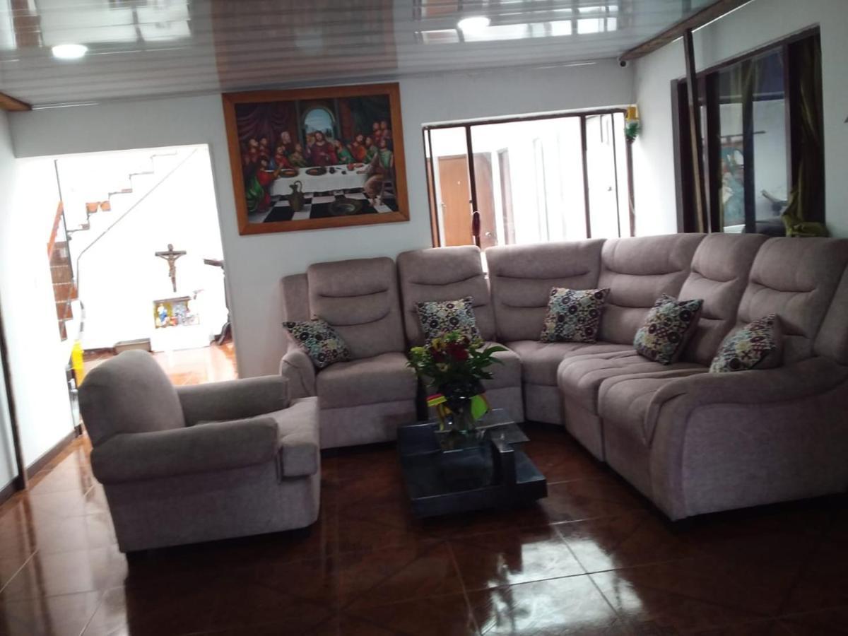 Habitacion Con Bano Privado Cerca Al Aeropuerto بوغوتا المظهر الخارجي الصورة