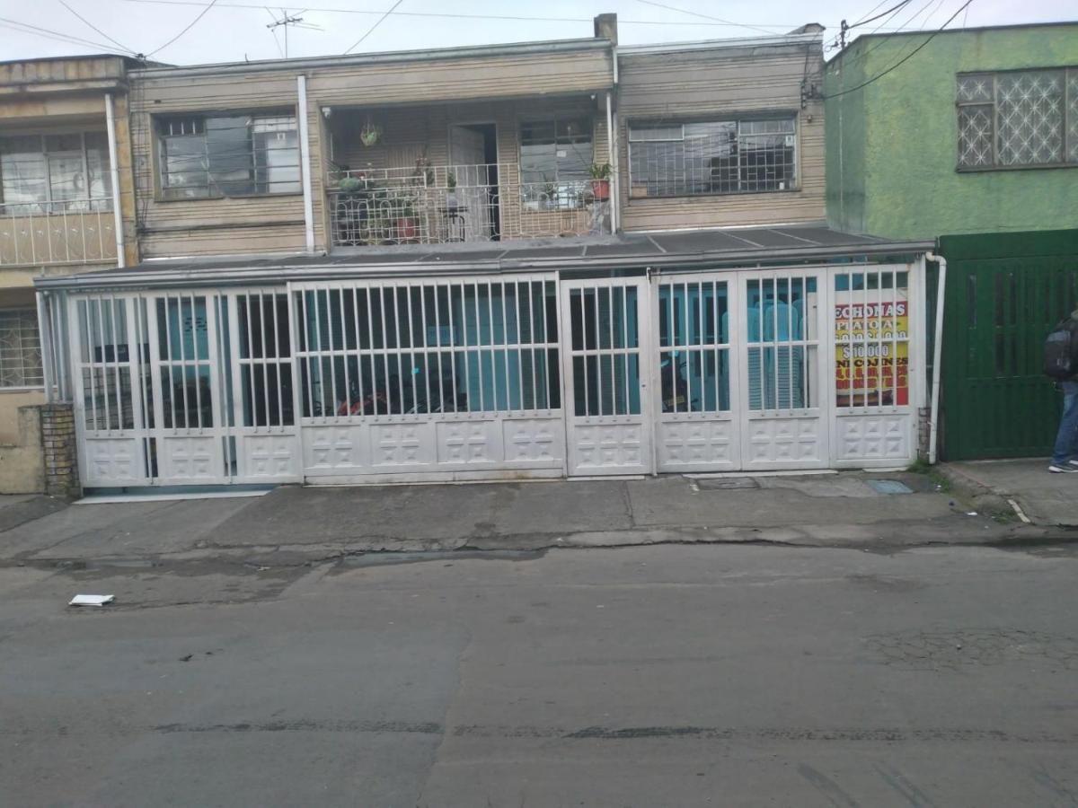 Habitacion Con Bano Privado Cerca Al Aeropuerto بوغوتا المظهر الخارجي الصورة